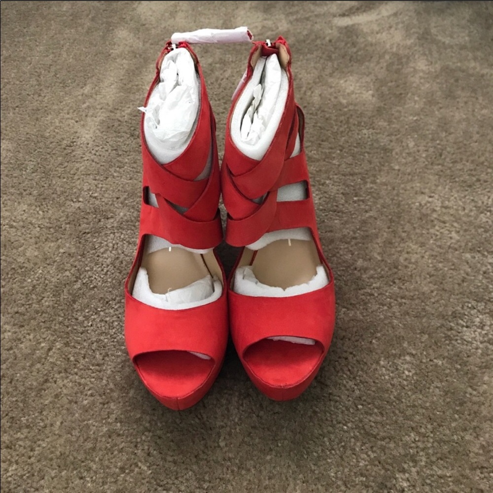 New no box. Very not cr wedges